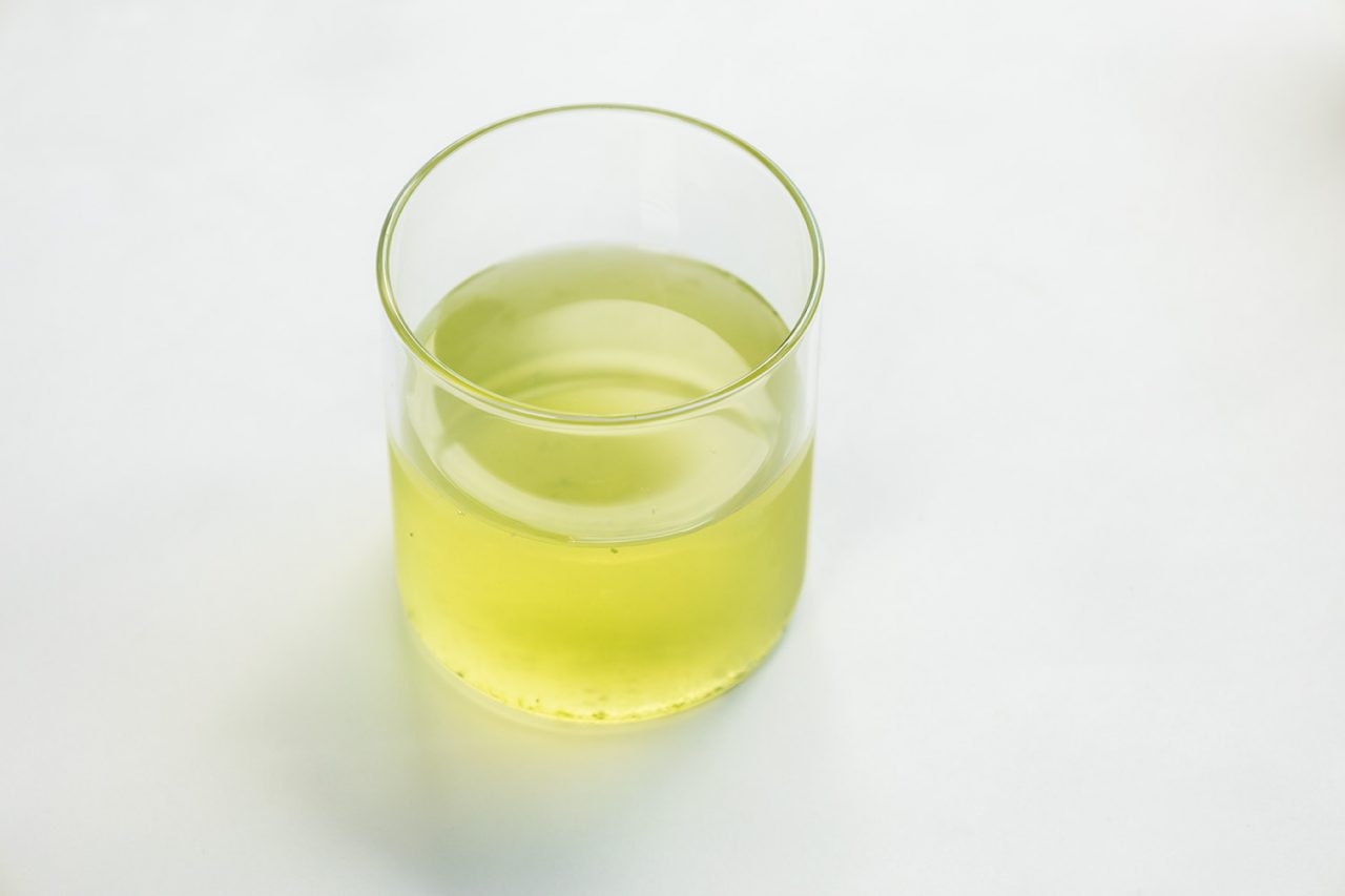 煎茶「銀閣」・かぶせ茶「朝露」を冷たく楽しむ イメージ画像